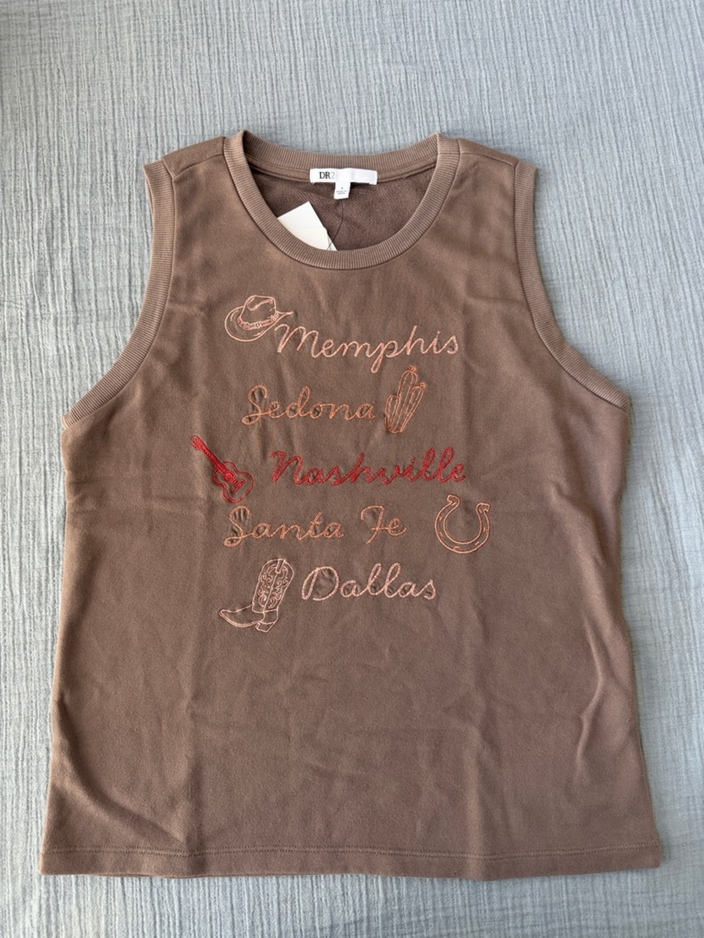 DR2 Brown Country Graphic Tank with City Embroidery NWT